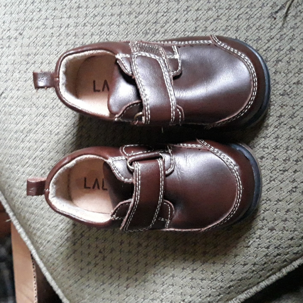 Boys brown leather shoes